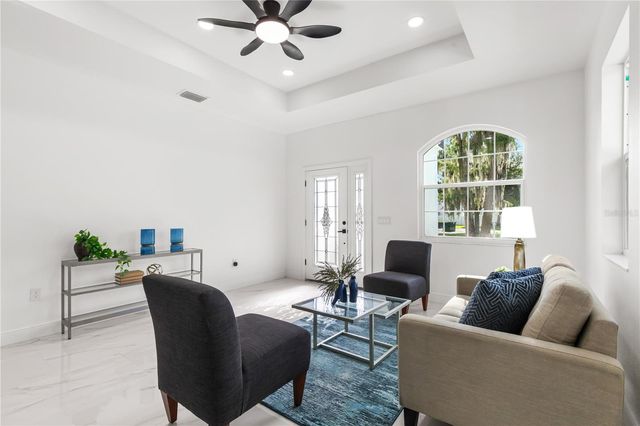 8314 N PADDOCK AVENUE, Tampa, FL 33614