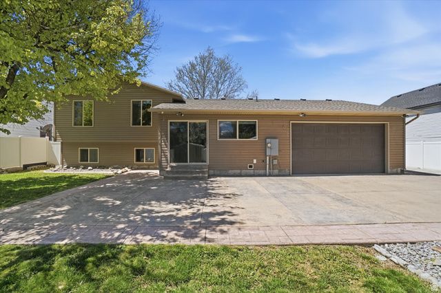 8897 S 1240 W, West Jordan, UT 84088