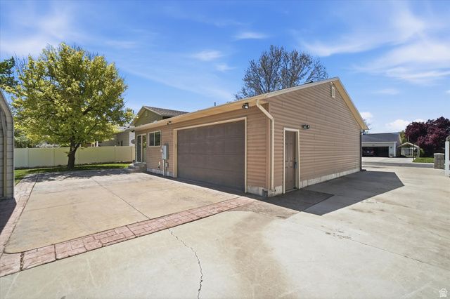 8897 S 1240 W, West Jordan, UT 84088