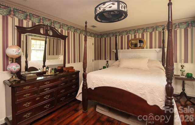 8301 Abercorn Lane, Charlotte, NC 28227
