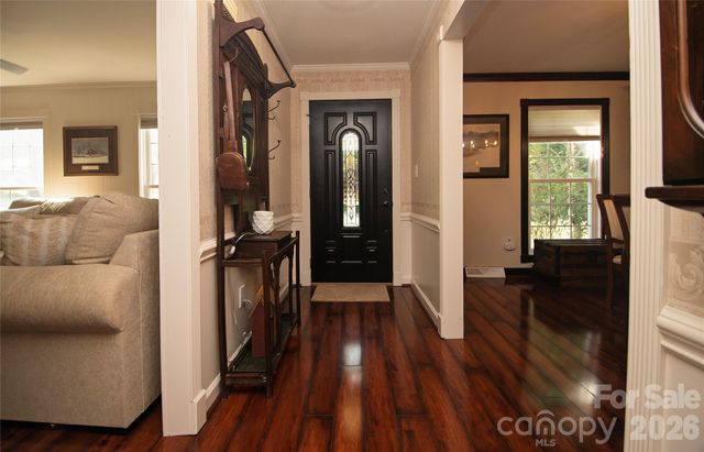 8301 Abercorn Lane, Charlotte, NC 28227