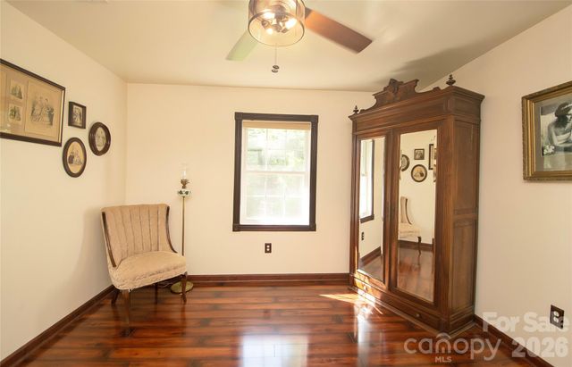 8301 Abercorn Lane, Charlotte, NC 28227