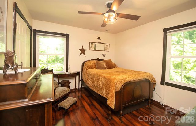 8301 Abercorn Lane, Charlotte, NC 28227