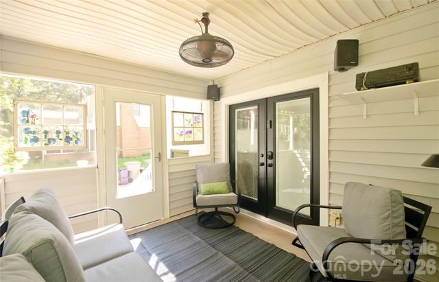 8301 Abercorn Lane, Charlotte, NC 28227