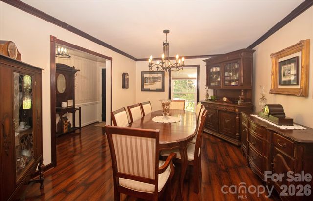 8301 Abercorn Lane, Charlotte, NC 28227