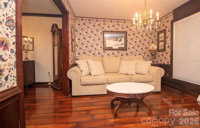 8301 Abercorn Lane, Charlotte, NC 28227