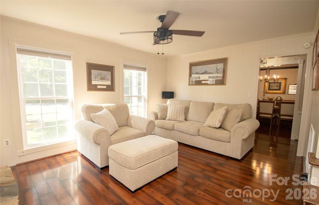 8301 Abercorn Lane, Charlotte, NC 28227