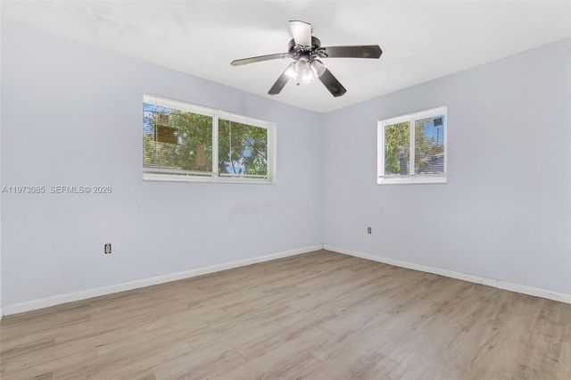 2521 NW 170th St, Miami Gardens, FL 33056