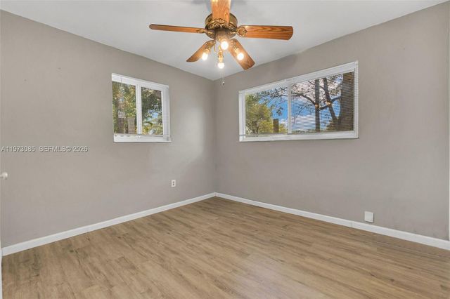 2521 NW 170th St, Miami Gardens, FL 33056