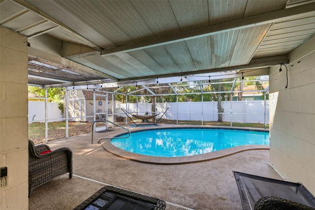 1852 W LAKE PARKER DRIVE, Lakeland, FL 33805