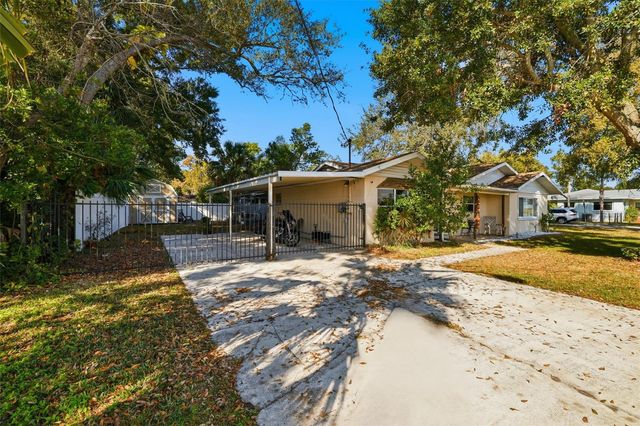 1852 W LAKE PARKER DRIVE, Lakeland, FL 33805