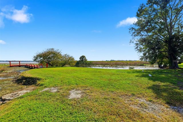 1852 W LAKE PARKER DRIVE, Lakeland, FL 33805