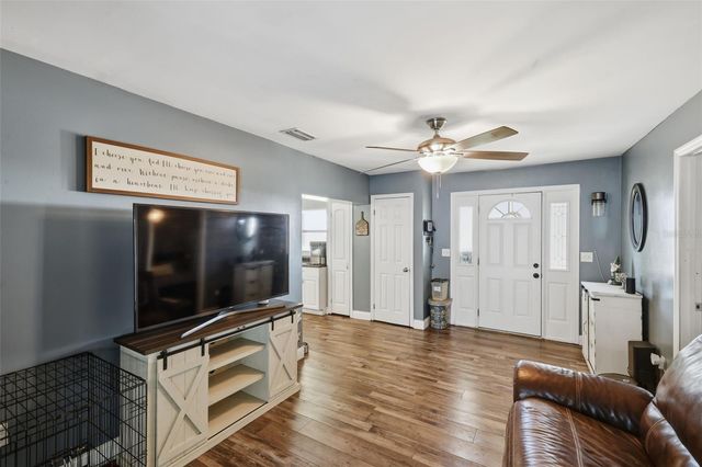 1852 W LAKE PARKER DRIVE, Lakeland, FL 33805