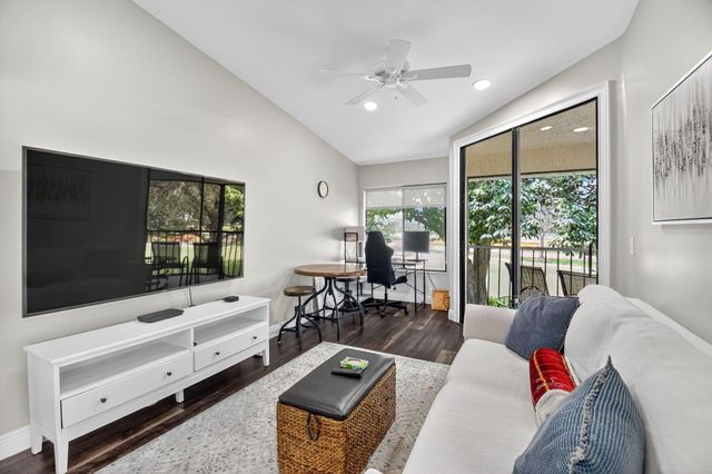 15307 Strathearn Drive 11204, Delray Beach, FL 33446