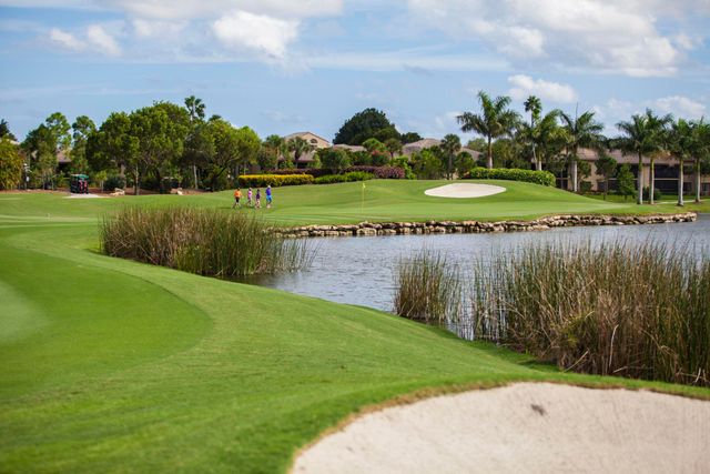 15307 Strathearn Drive 11204, Delray Beach, FL 33446