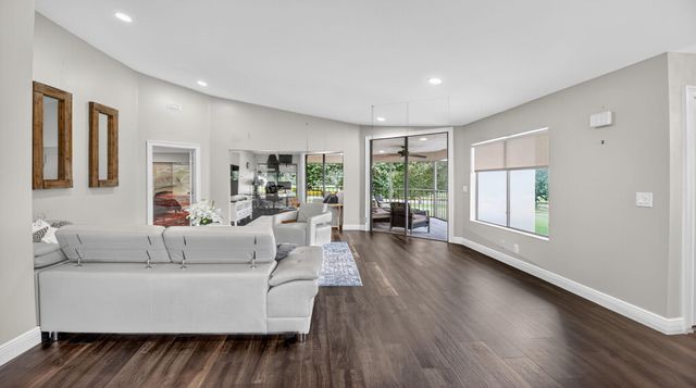 15307 Strathearn Drive 11204, Delray Beach, FL 33446
