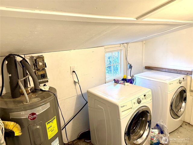 11040 11th Avenue SW, Seattle, WA 98146