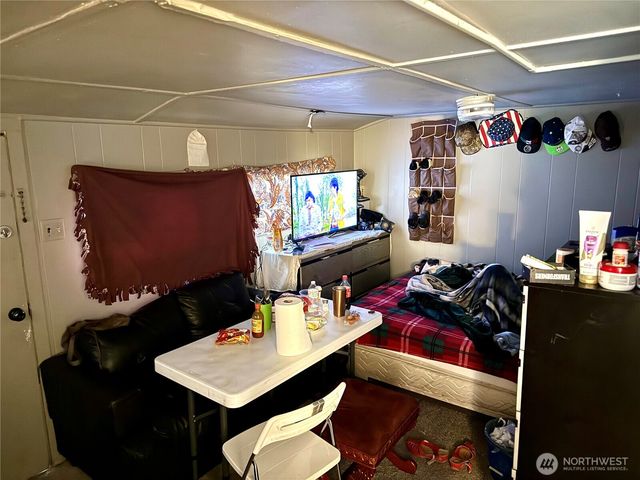 11040 11th Avenue SW, Seattle, WA 98146