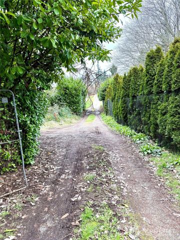 11040 11th Avenue SW, Seattle, WA 98146