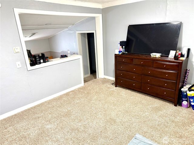 11040 11th Avenue SW, Seattle, WA 98146