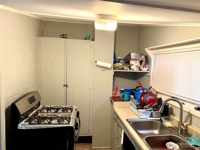 11040 11th Avenue SW, Seattle, WA 98146