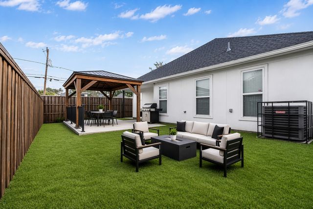 1701 Morris Street, Dallas, TX 75212