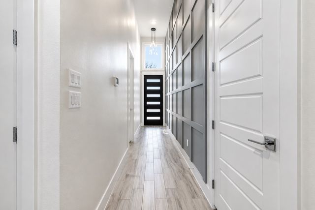 1701 Morris Street, Dallas, TX 75212