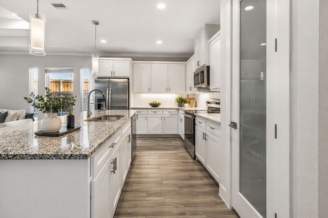 1701 Morris Street, Dallas, TX 75212