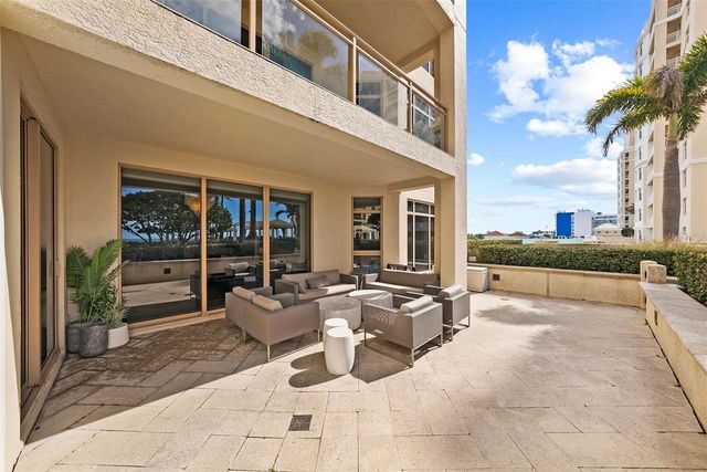 470 MANDALAY AVENUE 303, Clearwater, FL 33767