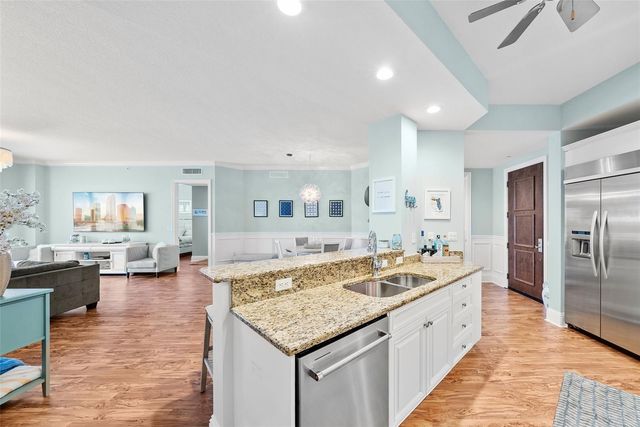 470 MANDALAY AVENUE 303, Clearwater, FL 33767