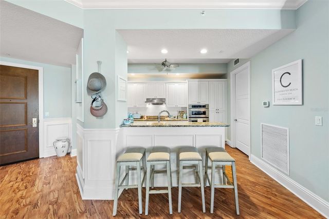 470 MANDALAY AVENUE 303, Clearwater, FL 33767