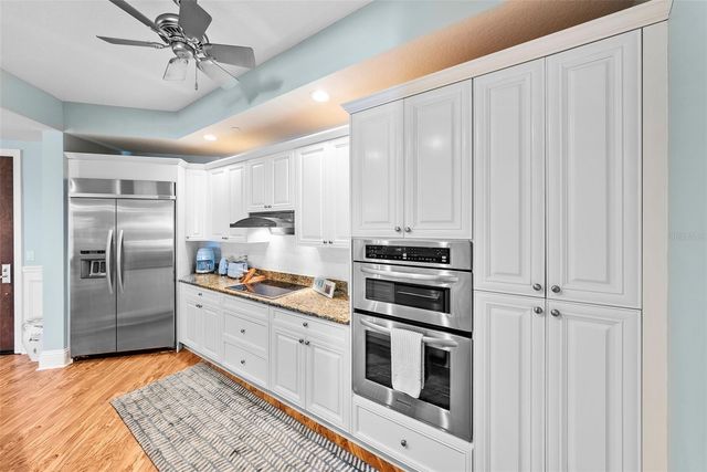 470 MANDALAY AVENUE 303, Clearwater, FL 33767
