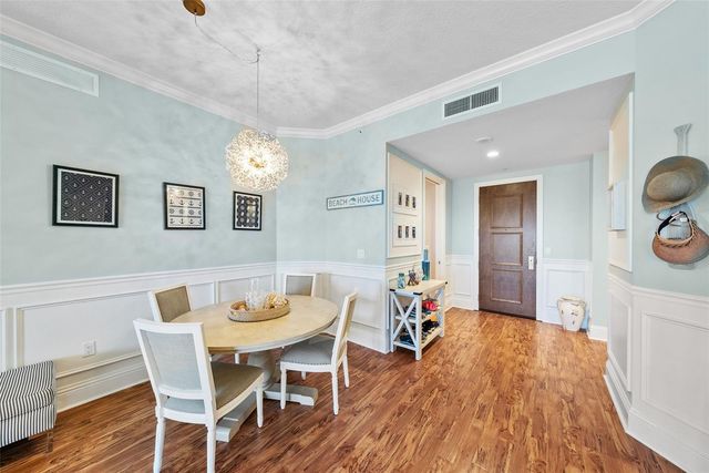 470 MANDALAY AVENUE 303, Clearwater, FL 33767