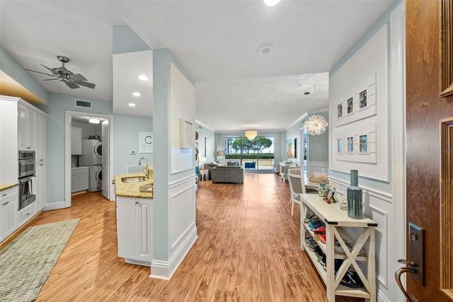 470 MANDALAY AVENUE 303, Clearwater, FL 33767