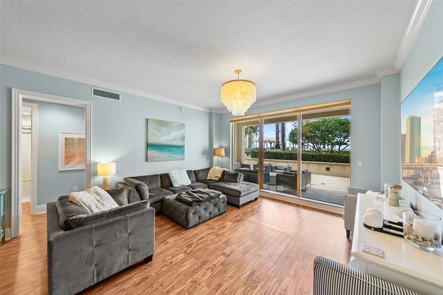 470 MANDALAY AVENUE 303, Clearwater, FL 33767