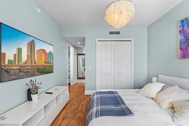 470 MANDALAY AVENUE 303, Clearwater, FL 33767