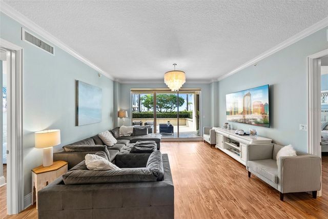 470 MANDALAY AVENUE 303, Clearwater, FL 33767