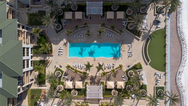 470 MANDALAY AVENUE 303, Clearwater, FL 33767