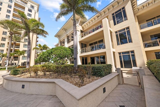 470 MANDALAY AVENUE 303, Clearwater, FL 33767
