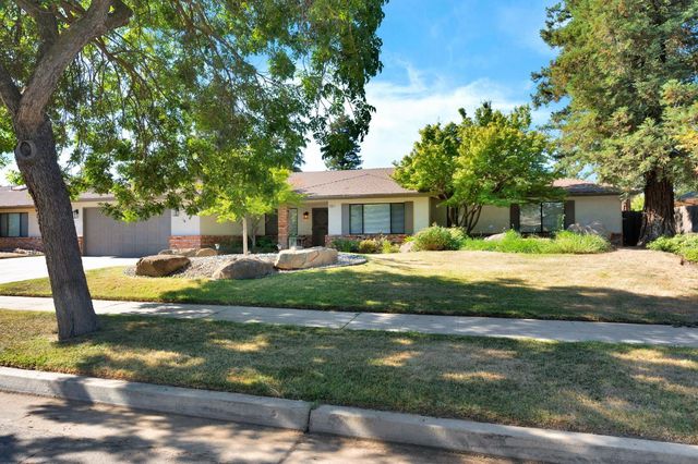 1661 E Fallbrook Avenue, Fresno, CA 93720