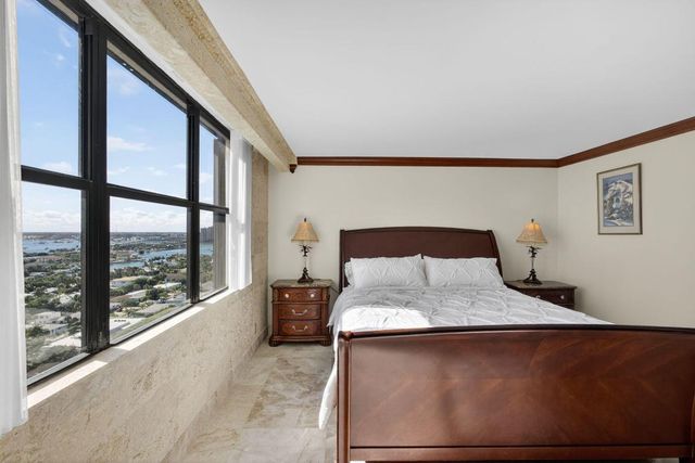 3400 N Ocean Drive 2002, Singer Island, FL 33404