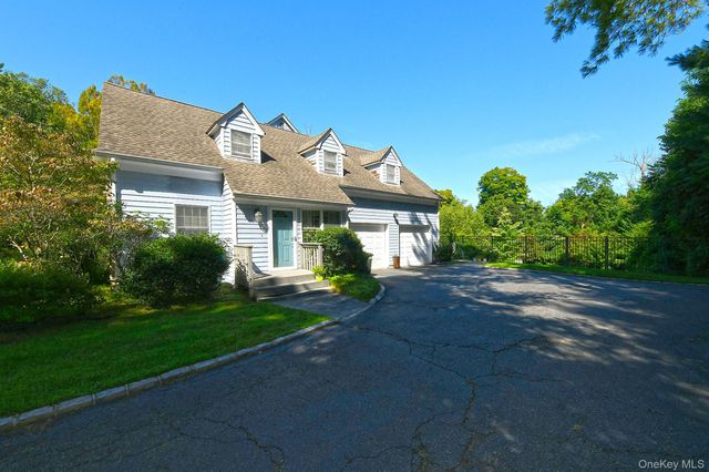 7 Saw Mill Lane, Cold Spring Harbor, NY 11724
