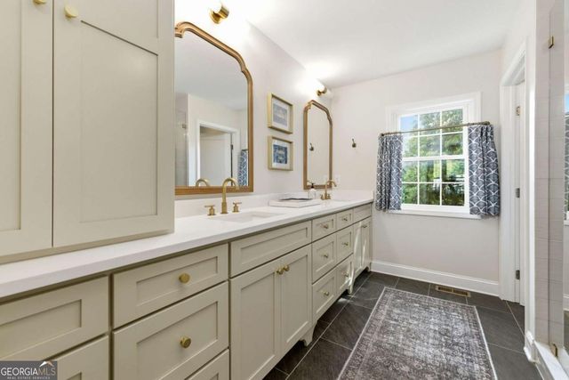 458 Prior Street, Gainesville, GA 30501