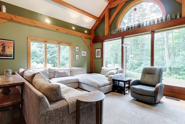 23-A Heald St, Pepperell, MA 01463