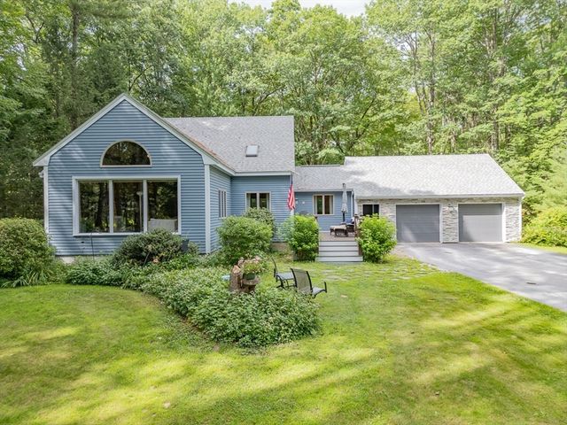 23-A Heald St, Pepperell, MA 01463