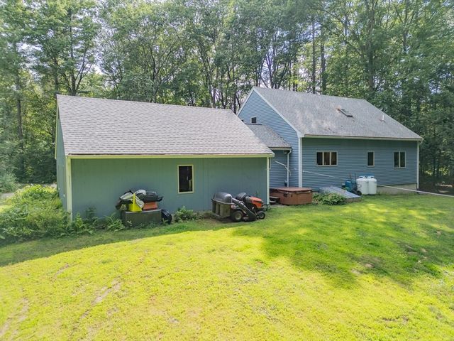 23-A Heald St, Pepperell, MA 01463