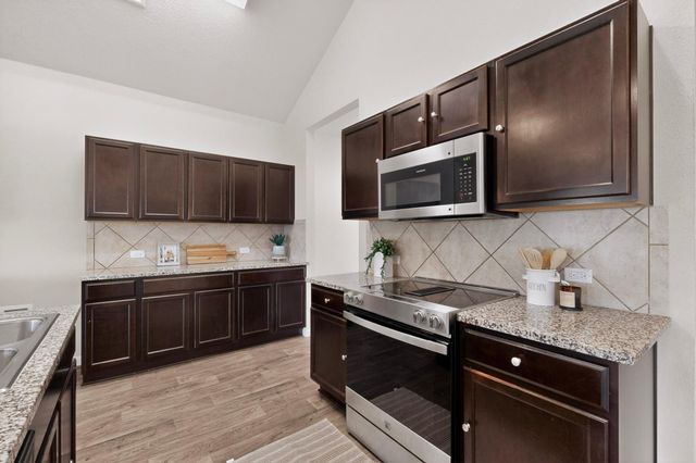 5905 Diamondleaf BND, Austin, TX 78724