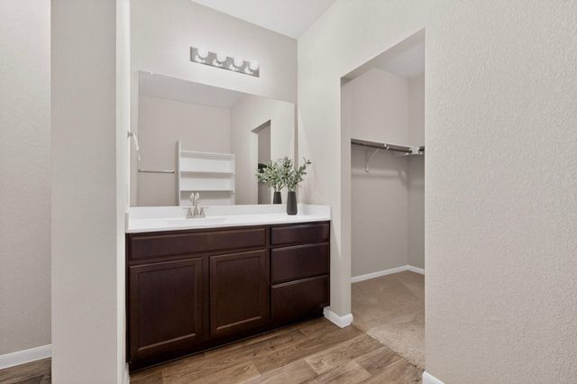 5905 Diamondleaf BND, Austin, TX 78724