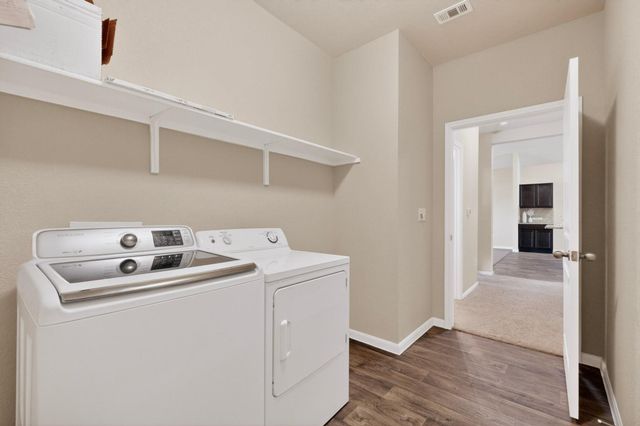 5905 Diamondleaf BND, Austin, TX 78724