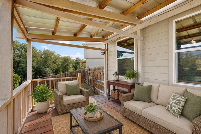 5905 Diamondleaf BND, Austin, TX 78724